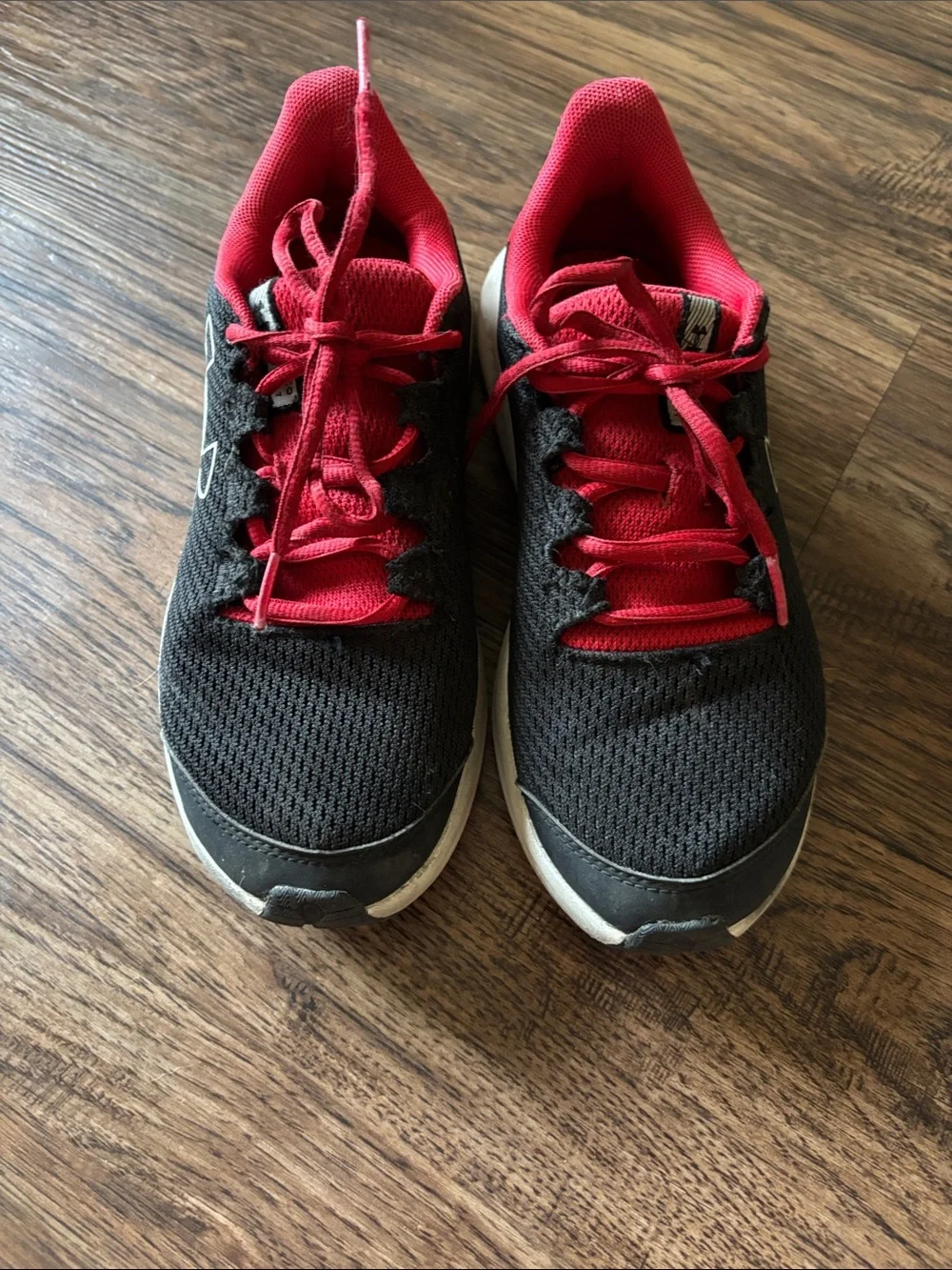 Under Armour Charged Pursuit Youth 5Y Black Red Running Shoes 3026695-001